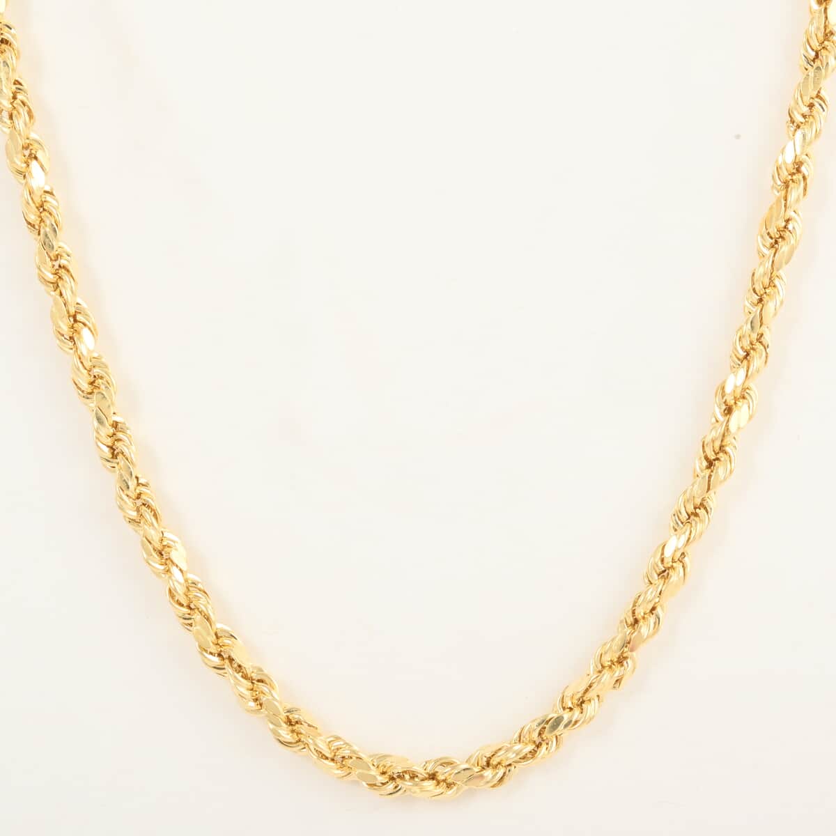 Doorbuster 6mm Rope Chain Necklace in 10K Yellow Gold 13.50 Grams 26 Inches image number 3