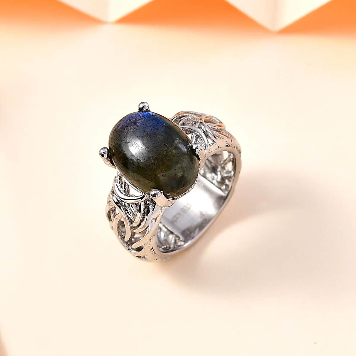 Karis Malagasy Labradorite Solitaire Ring in Platinum Bond (Size 10.0) 6.60 ctw image number 1