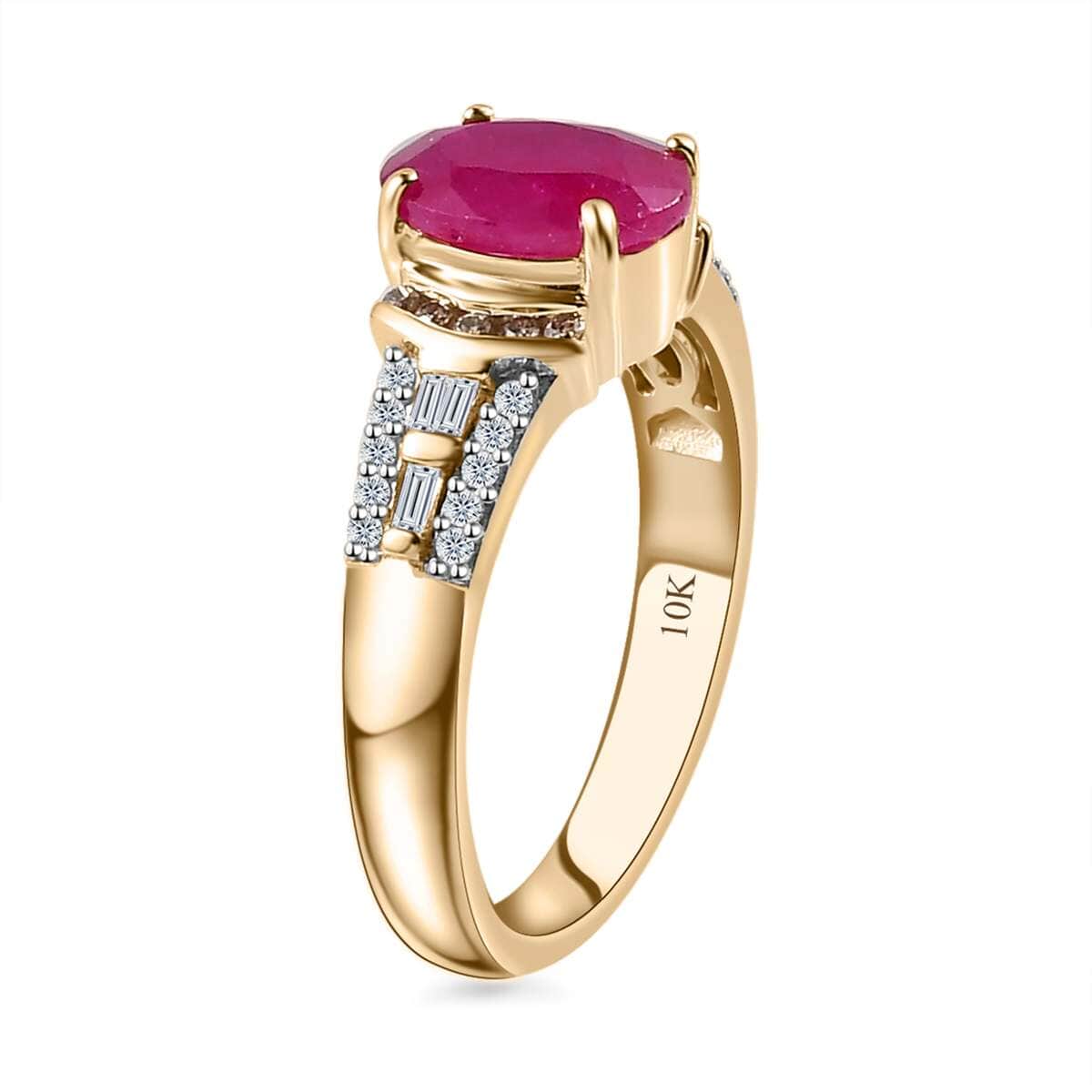 Luxoro 10K Yellow Gold Premium Taveta Ruby, Natural Champagne and White Diamond Ring (Size 7.0) 2.85 ctw image number 3