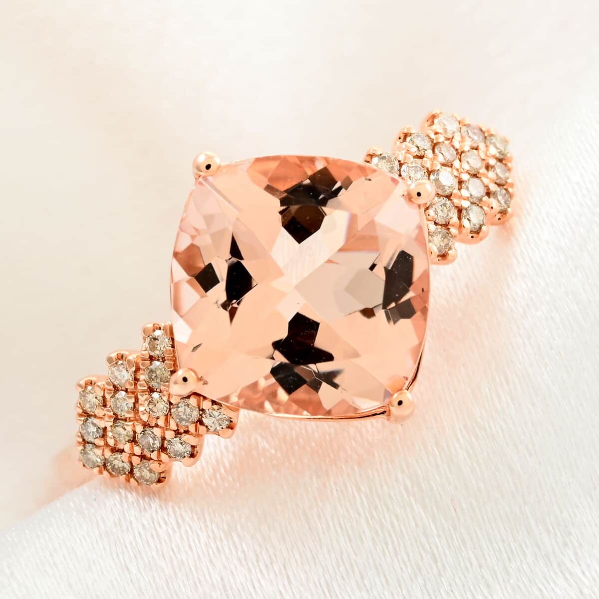 Certified & Appraised Luxoro AAA Marropino Morganite and G-H I2 Diamond 3.80 ctw Ring in 10K Rose Gold (Size 5.0) image number 1