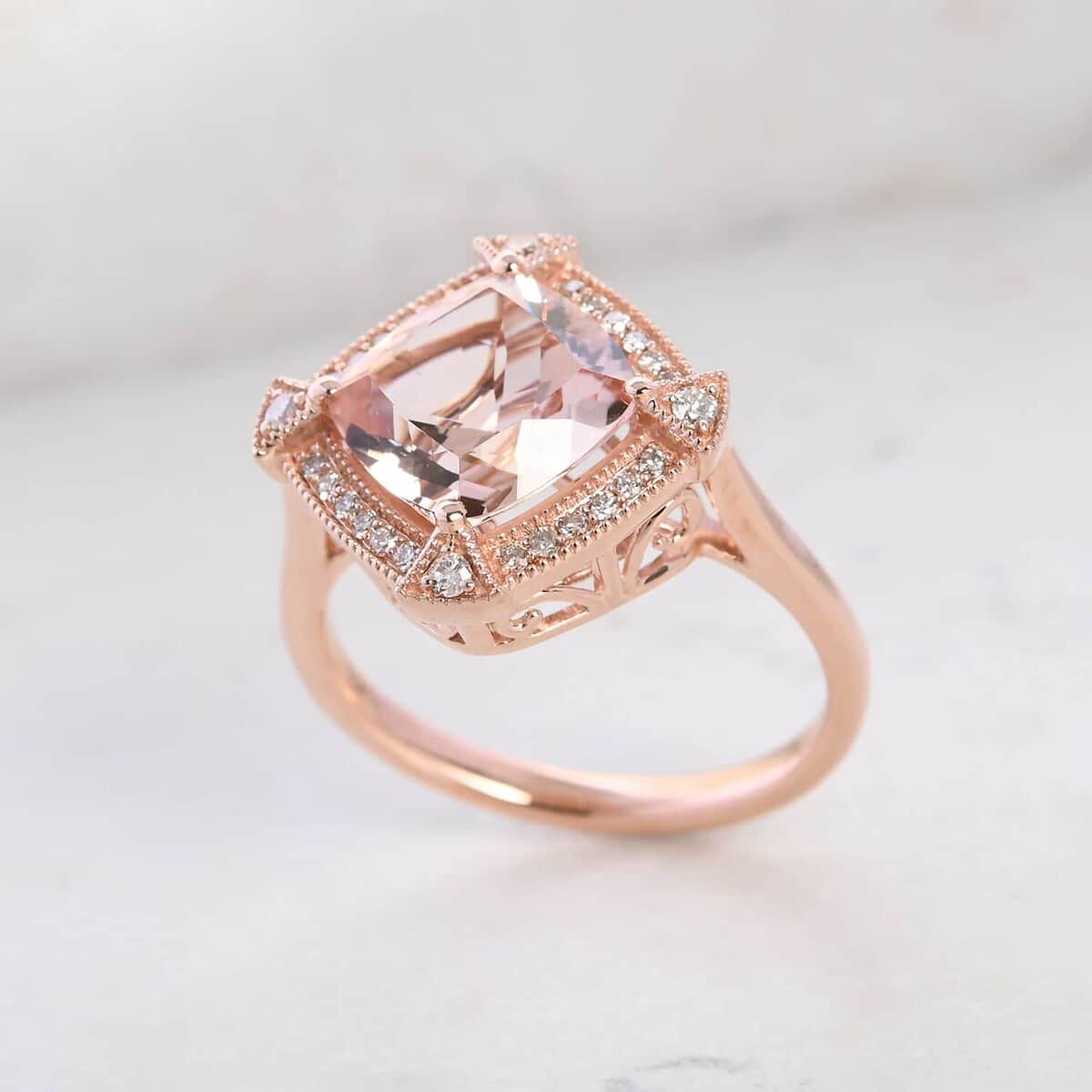 Certified & Appraised Luxoro AAA Marropino Morganite and G-H I2 Diamond 2.95 ctw Ring in 10K Rose Gold (Size 10.0) image number 1