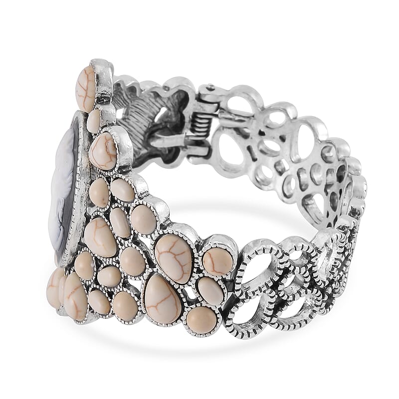 Cameo and White Howlite Bangle Bracelet in Silvertone (7.0 In) 26.00 ctw