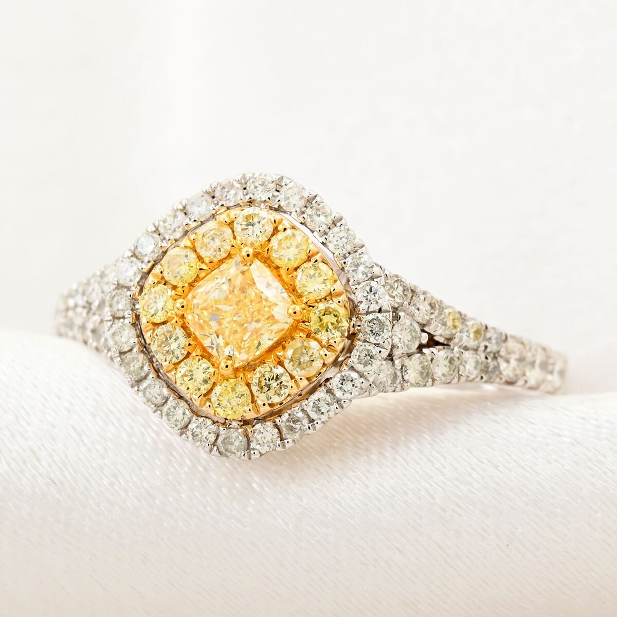 Modani 14K Yellow and White Gold Natural Yellow and White Diamond Ring (Size 9.0) 1.00 ctw image number 1