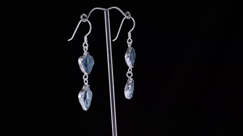 Indian Artistry Aquamarine Carved Leaf 9.10 ctw Earrings in Sterling Silver