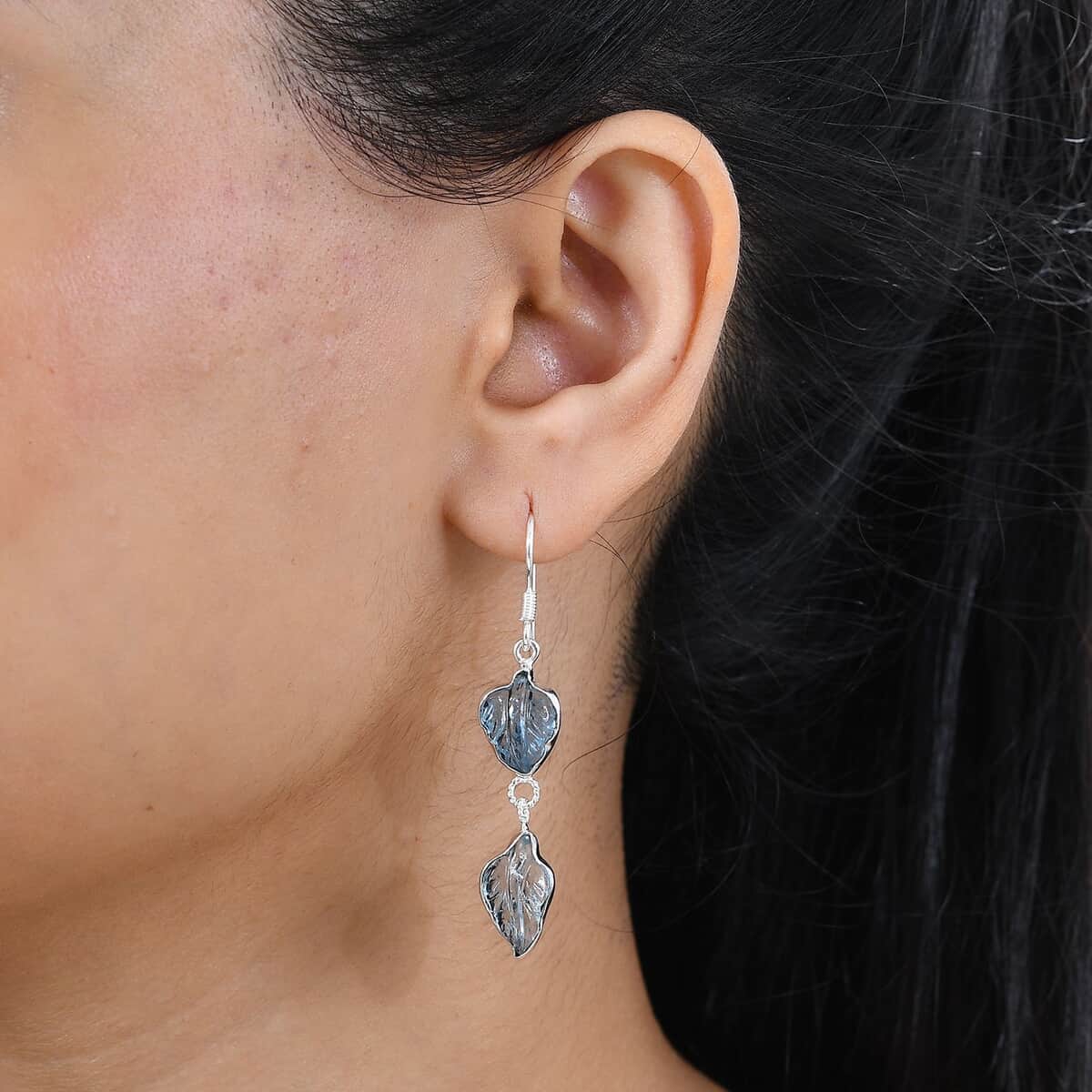 Indian Artistry Aquamarine Carved Leaf 9.10 ctw Earrings in Sterling Silver image number 2