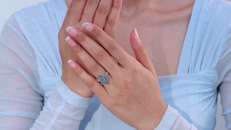 Artisan Crafted Aquamarine Ring in Sterling Silver (Size 10.0) 9.40 ctw