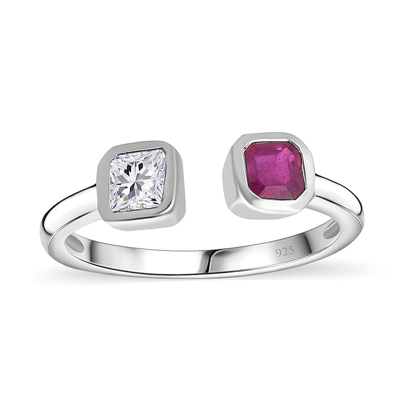 Moissanite 0.85 ctw Ring in Platinum Over Sterling Silver (Size 10.0)