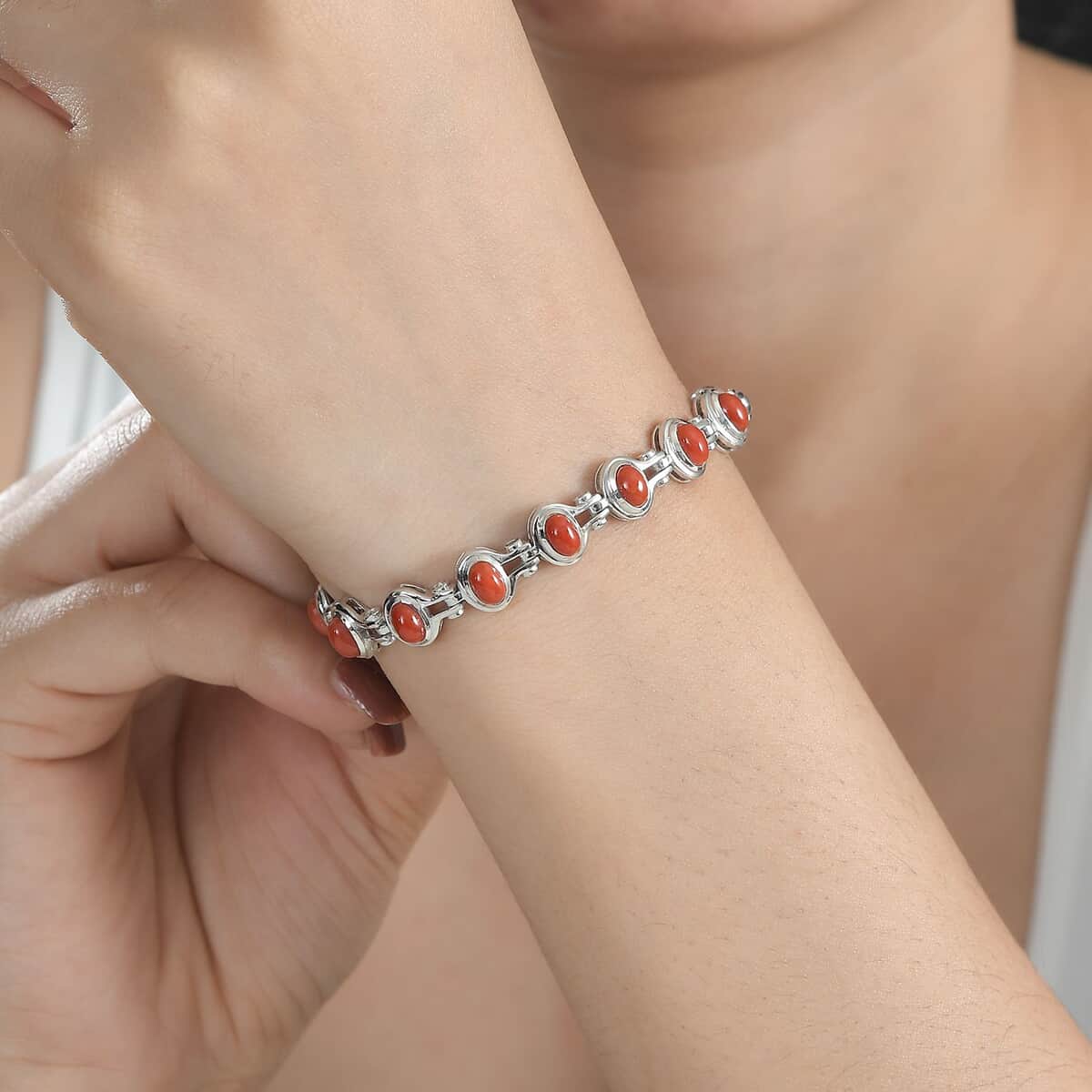 Mediterranean Coral and White Zircon Link Bracelet in Platinum Over Sterling Silver (6.50 In) 9.60 ctw image number 2