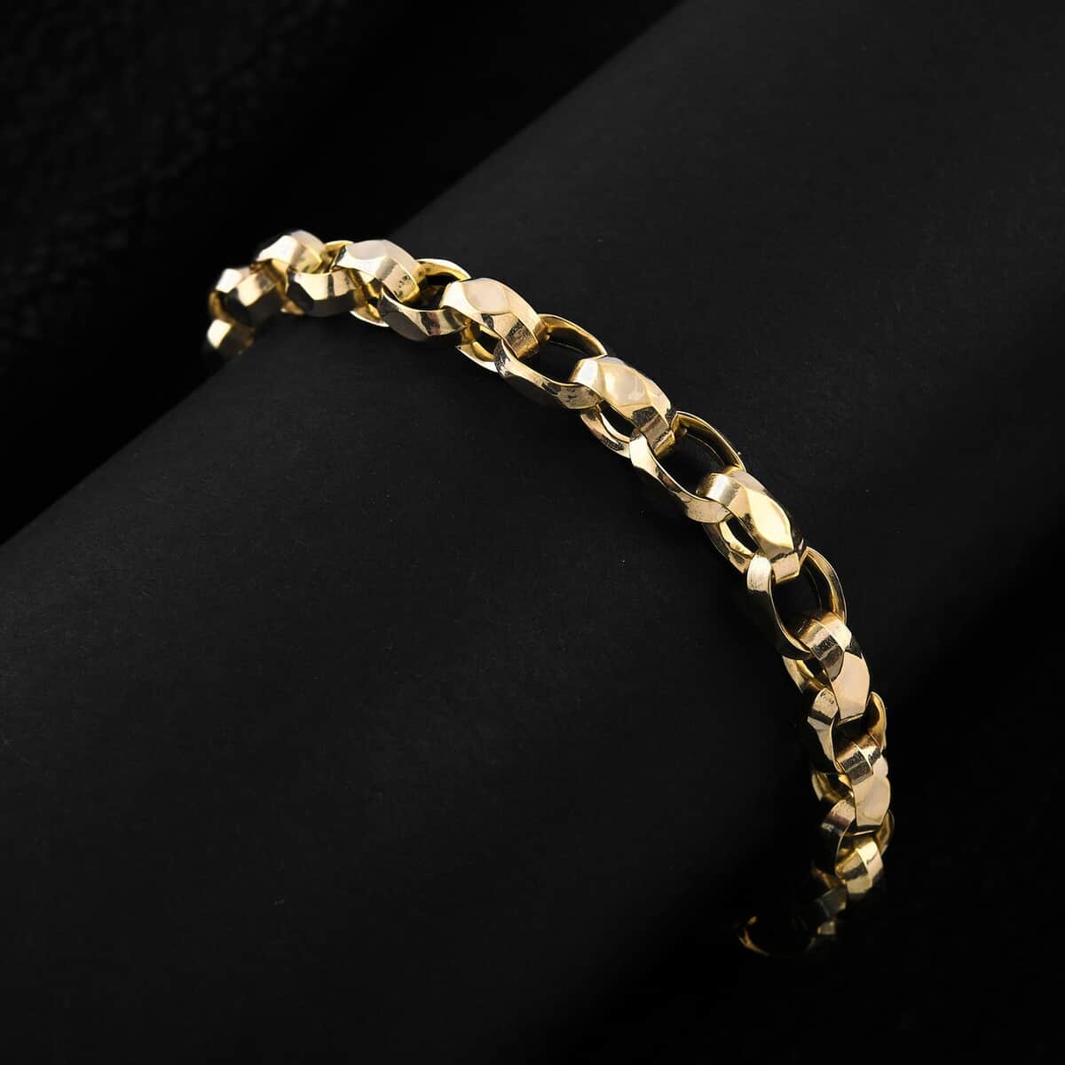 Italian Concave Mirror Oval Rolo Bracelet in 10K Yellow Gold (8.50 In) 4.50 Grams image number 1