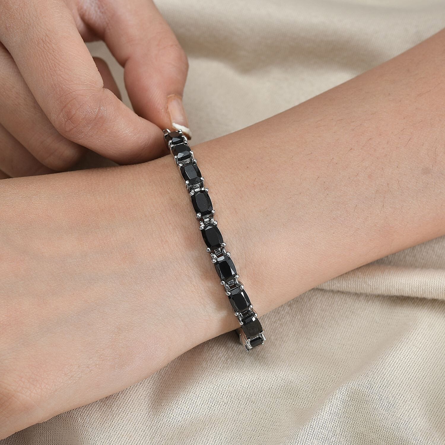 Thai Black Spinel Bracelet in Stainless Steel (6.50-8.0In) 20.65 ctw