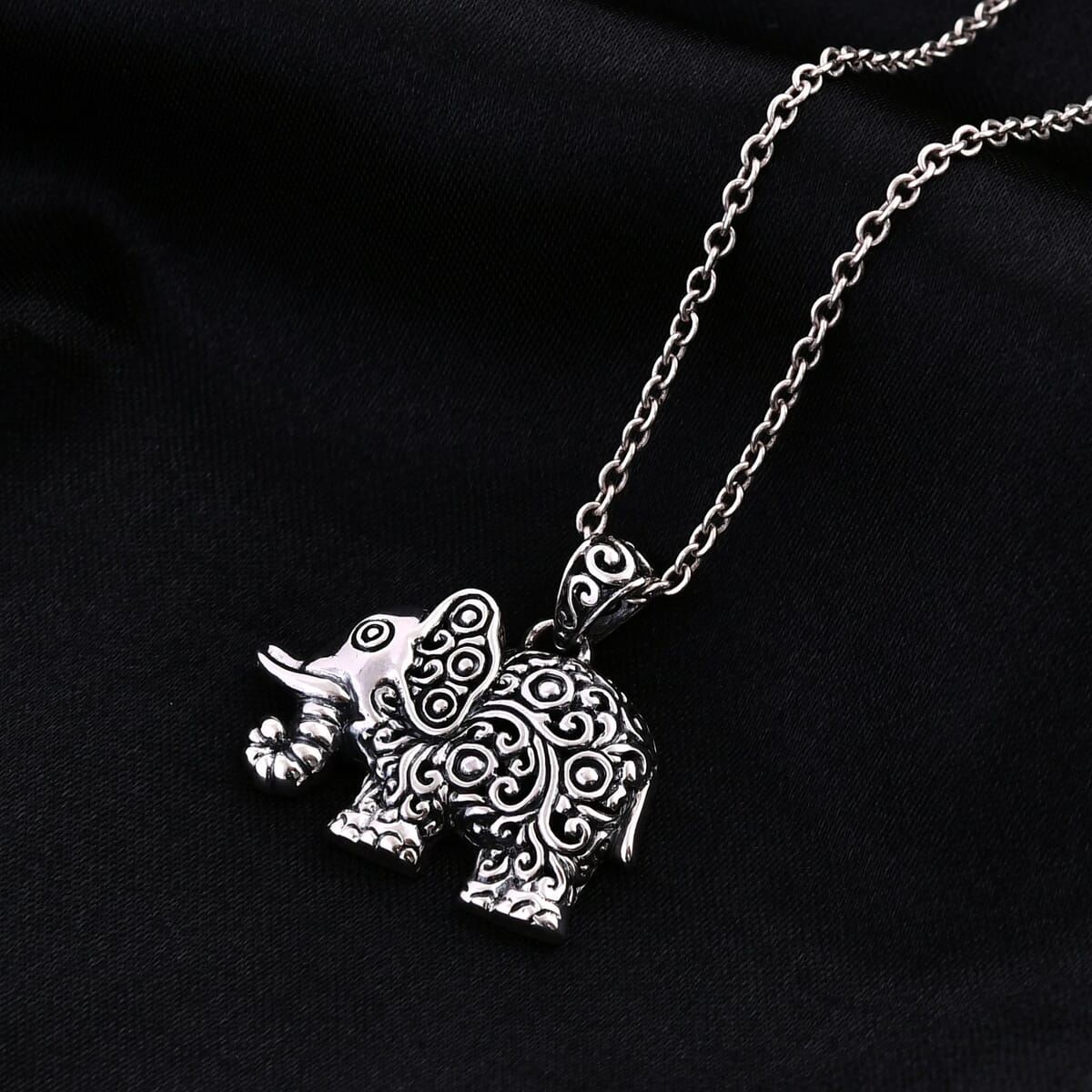Bali Legacy Sterling Silver Elephant Pendant without Chain 9.20 Grams image number 1