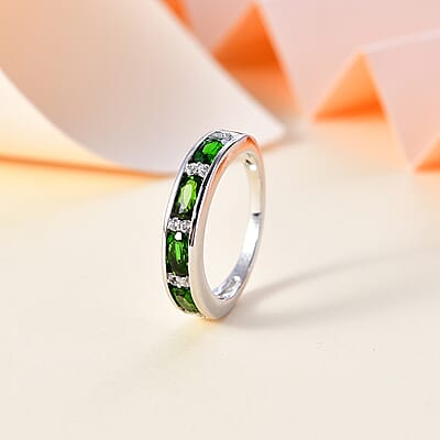 Chrome Diopside and White Zircon 1.10 ctw Ring in Rhodium Over Sterling Silver (Size 10.0)