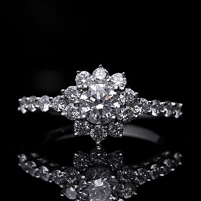 Luxuriant Lab Grown Diamond VS Ring in Platinum Over Sterling Silver (Size 6.0) 1.50 ctw