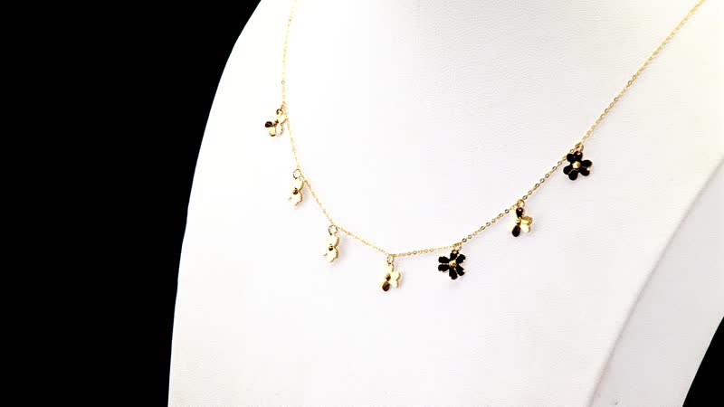 Italian 10K Yellow Gold Clover Station Necklace 18-20 Inches 1.90 Grams