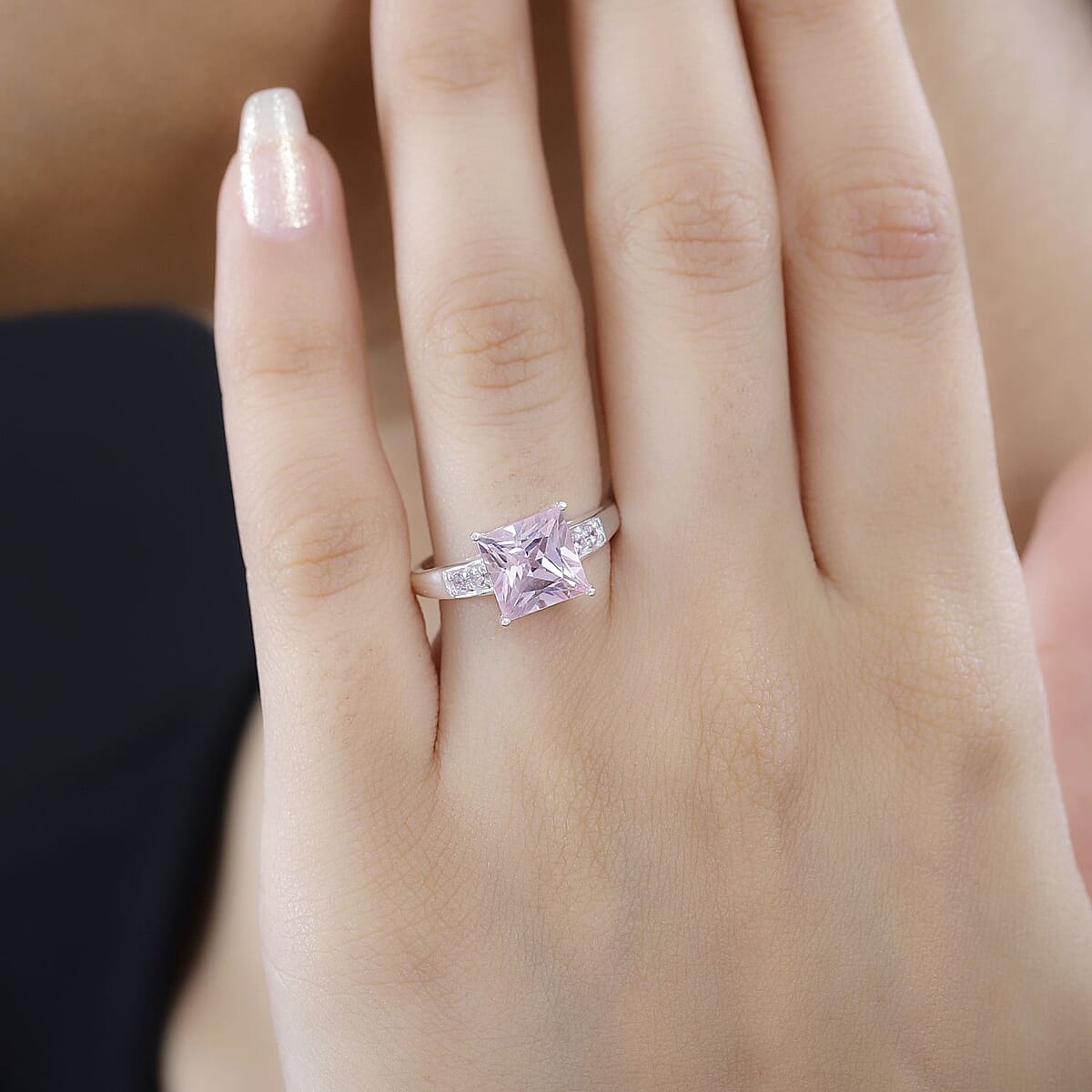 D'Joy Simulated Pink Sapphire 4.50 ctw Ring in Sterling Silver (Size 8.0)  image number 2