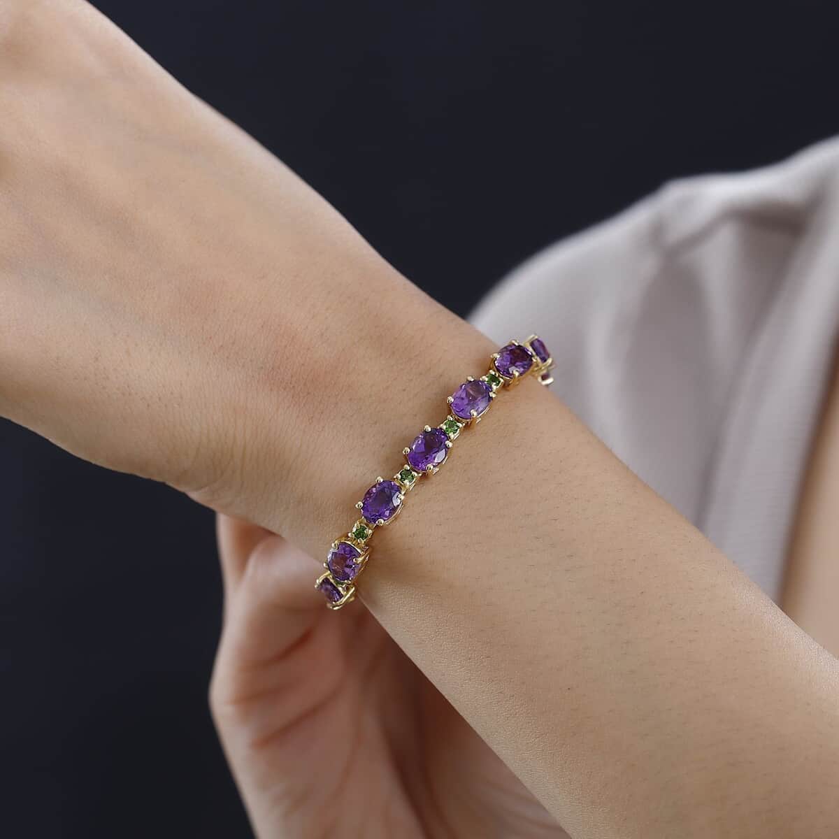 Premium Moroccan Amethyst and Chrome Diopside Bracelet in 18K Vermeil Yellow Gold Over Sterling Silver (7.25 In) 19.00 ctw image number 2