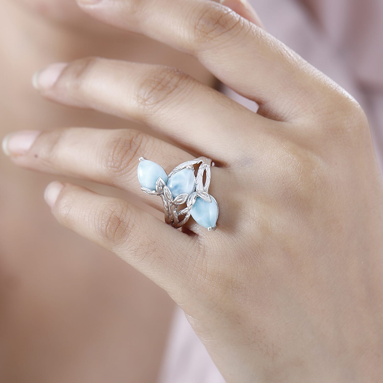 D'Joy Premium Larimar 6.35 ctw Sea Blossom Ring in Rhodium Over Sterling Silver (Size 10.0)