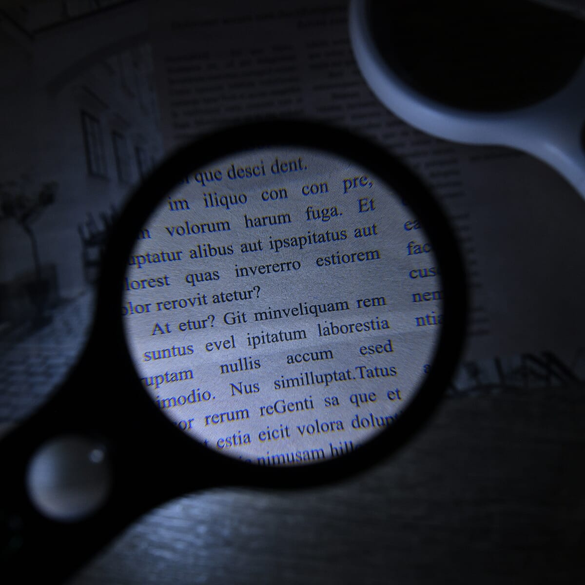 2 pcs Certificate CE ROHS Led Magnifier Glass (Black & White) (190x83x28 mm) - Big Len 3X-75mm and Small Len 45X -22mm image number 2