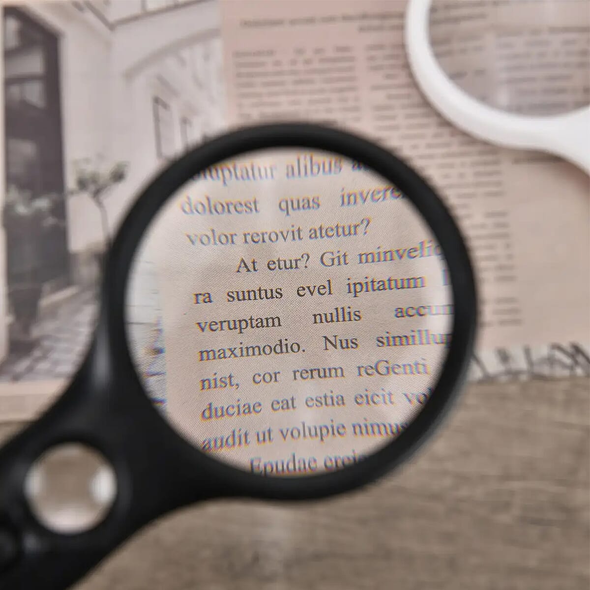 2 pcs Certificate CE ROHS Led Magnifier Glass (Black & White) (190x83x28 mm) - Big Len 3X-75mm and Small Len 45X -22mm image number 7