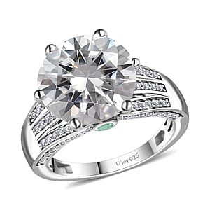 Moissanite and Kagem Zambian Emerald Ring in Platinum Over Sterling Silver (Size 6.0) 6.40 ctw