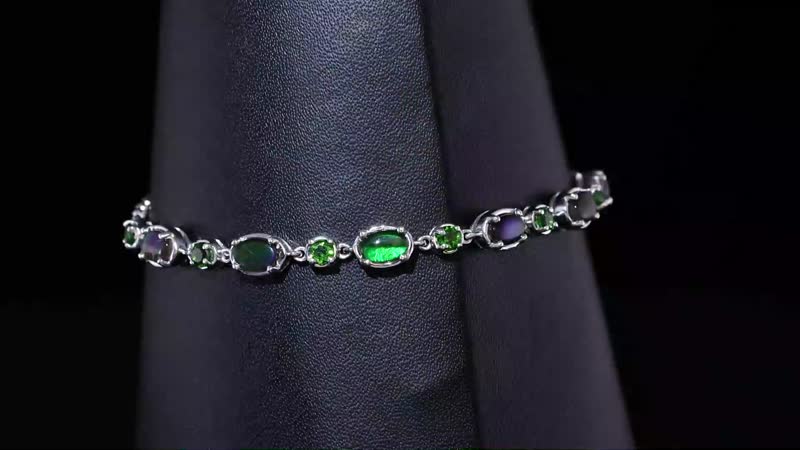 Canadian Ammolite and Chrome Diopside Bracelet in Platinum Over Sterling Silver (7.25 In) 0.90 ctw