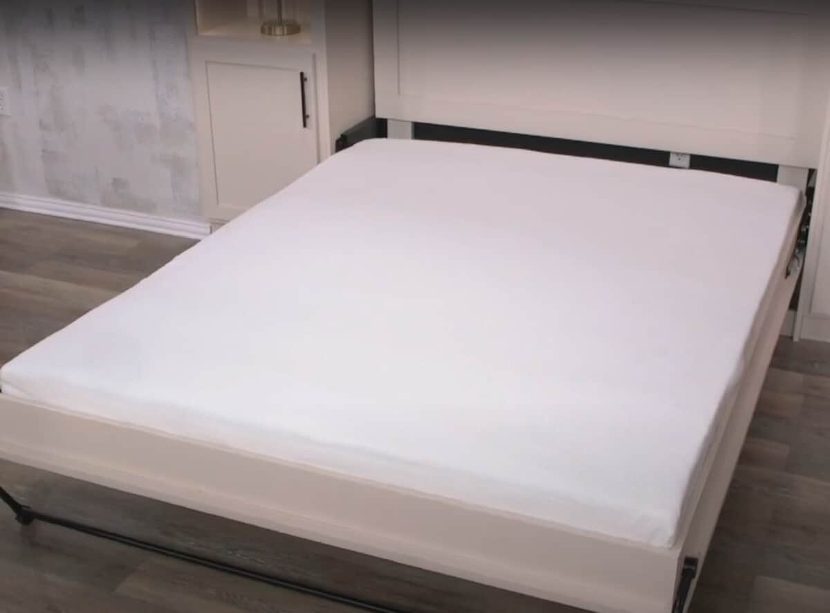 Lebra 8 Inch Foam Mattress with 2 Inch Gel Infused Memory Foam Layer - Full (Made in USA) image number 0