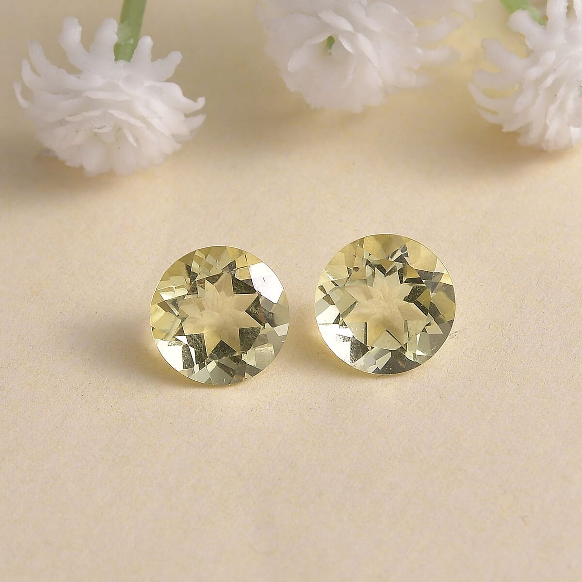 Brazilian Green Gold Quartz Set of 2 (Rnd 9 mm) 4.30 ctw Loose gemstone image number 1