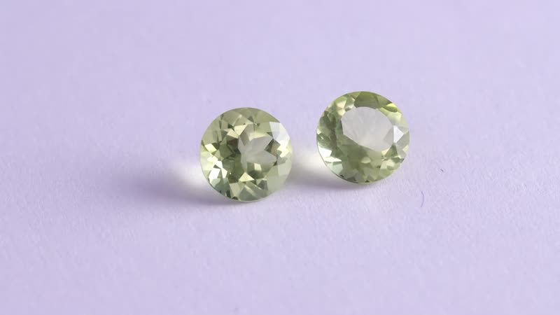 AA Brazilian Green Gold Quartz Set of 2 (Rnd 9 mm) 4.35 ctw Loose gemstone