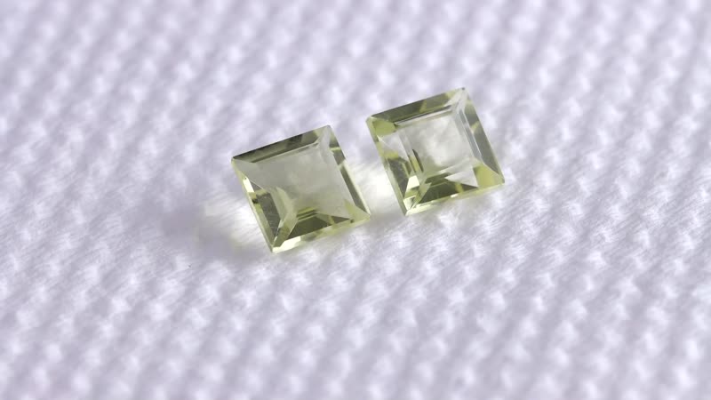 Brazilian Green Gold Quartz Set of 2 (Sqr 8 mm) 4.93 ctw Loose gemstone