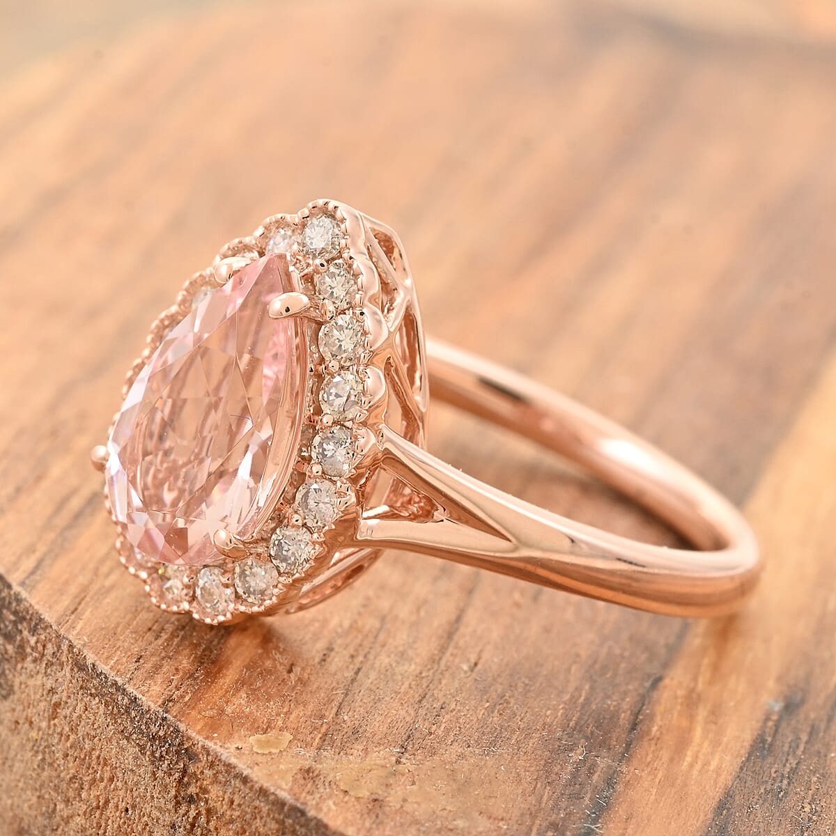 Certified & Appraised Luxoro 14K Rose Gold AAA Pink Morganite and G-H I2 Diamond Ring (Size 6.0) 1.50 ctw image number 1