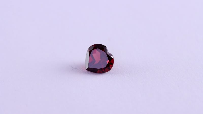 Mozambique Garnet (Hrt 8 mm) 1.98 ctw Loose gemstone