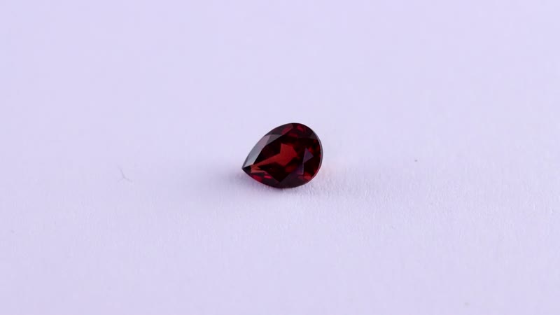 Mozambique Garnet (Pear 8x6 mm) 1.25 ctw Loose Gemstone