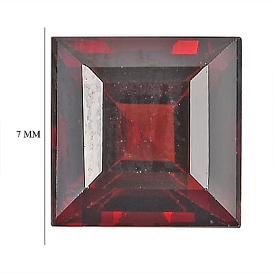 AA Mozambique Garnet Set of 2 (Sqr 7 mm) 3.86 ctw Loose gemstone