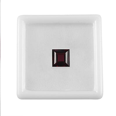 AA Mozambique Garnet (Sqr 8 mm) 2.44 ctw Loose gemstone