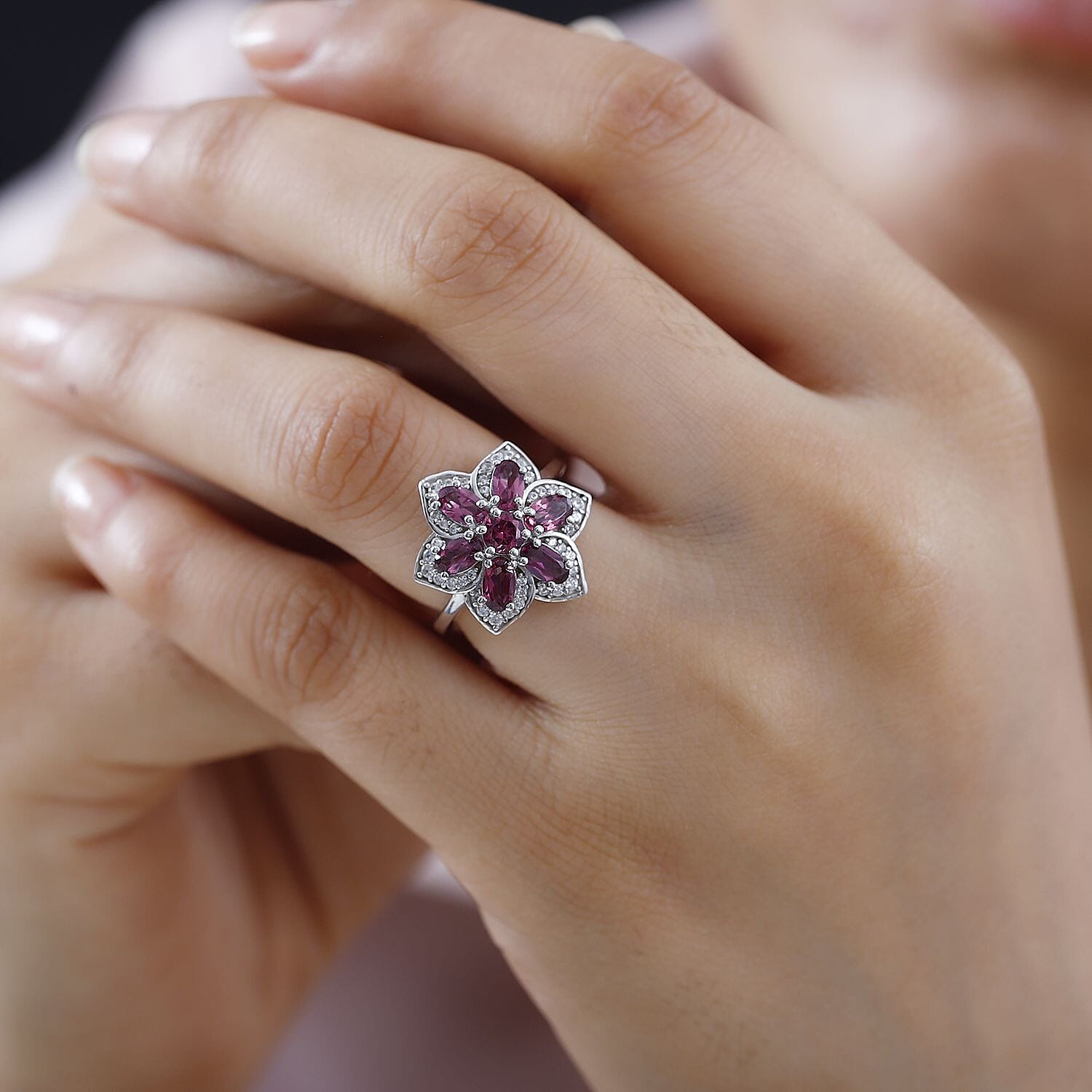 Tanzanian Wine Garnet and White Zircon Daisy Floral Ring in Rhodium Over Sterling Silver (Size 10.0) 2.50 ctw