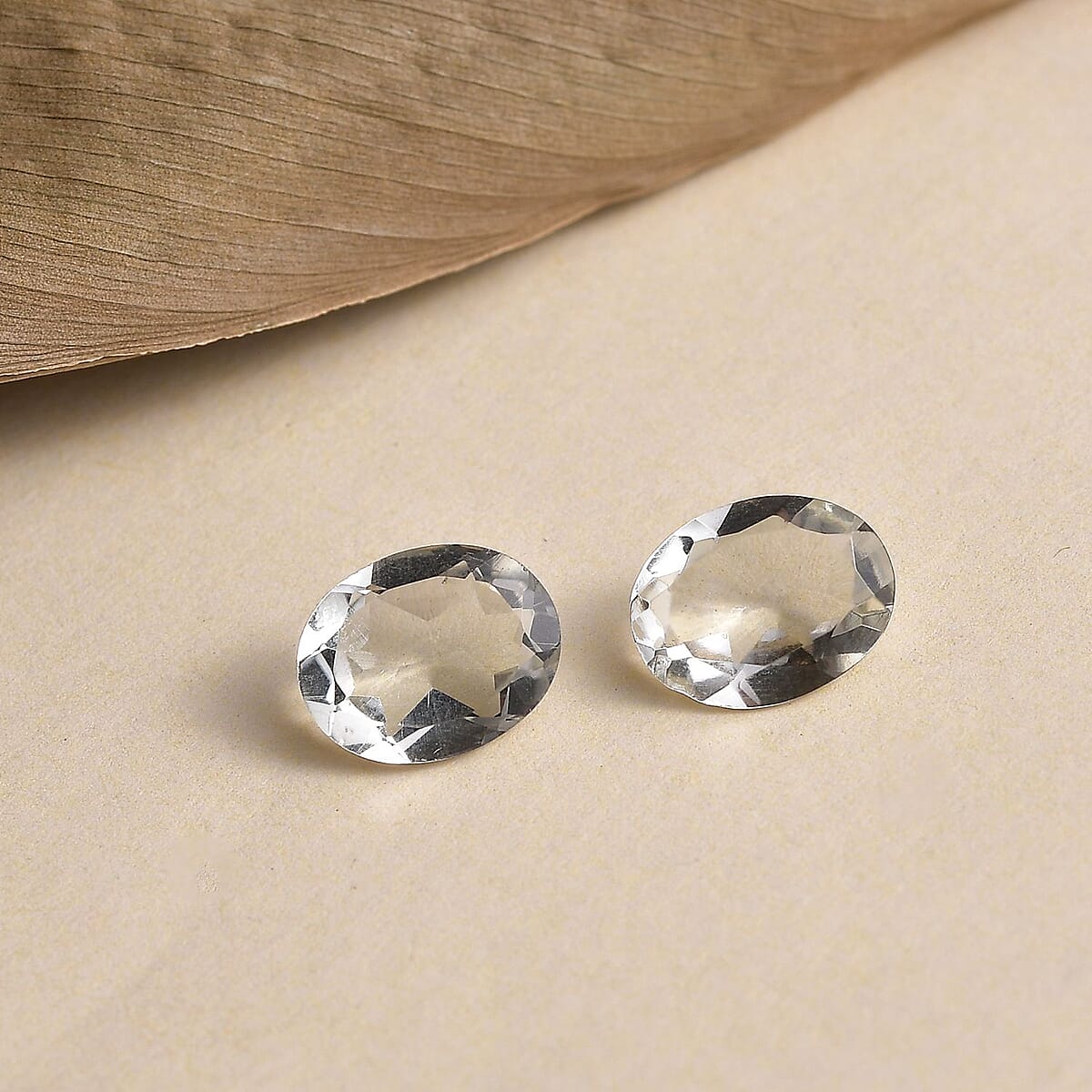 Montezuma Prasiolite Set of 2 (Ovl 9x7 mm) 2.94 ctw Loose Gemstone image number 1