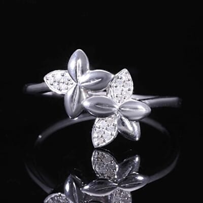 White Diamond Ring in Platinum Over Sterling Silver (Size 6.5)