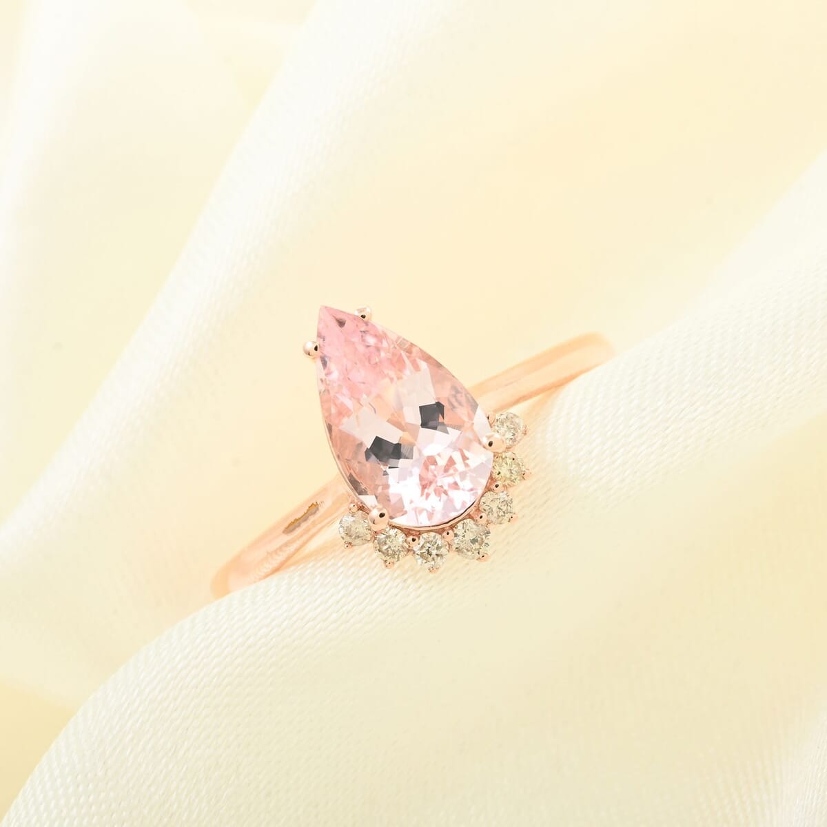 Certified & Appraised Luxoro AAA Palmeiras Pink Morganite and I2 Diamond 1.35 ctw Ring in 14K Rose Gold (Size 9.0) image number 1