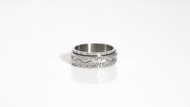 Textured Spinner Ring in Stainless Steel (Size 5.75)
