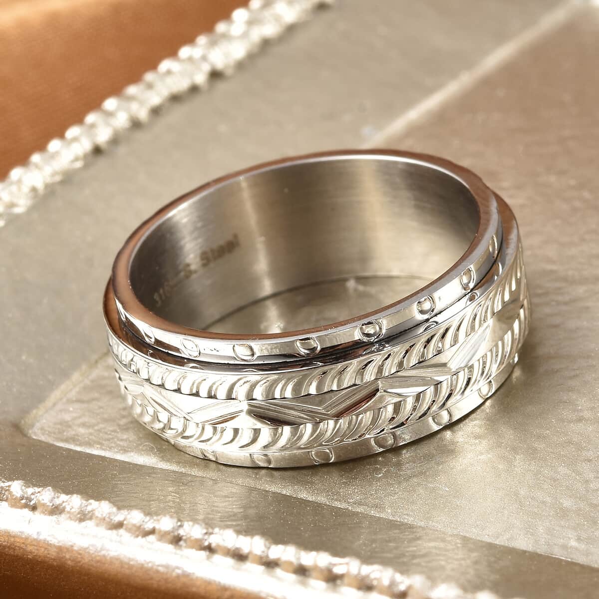 Textured Spinner Ring in Stainless Steel (Size 5.75) image number 1