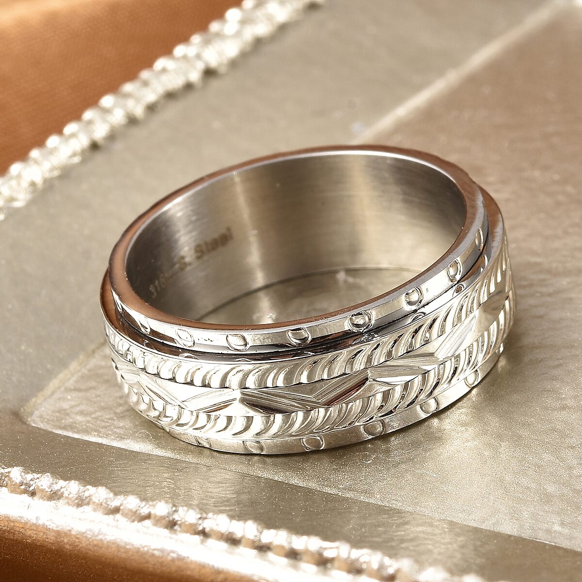 Textured Spinner Ring in Stainless Steel (Size 9.75) image number 1