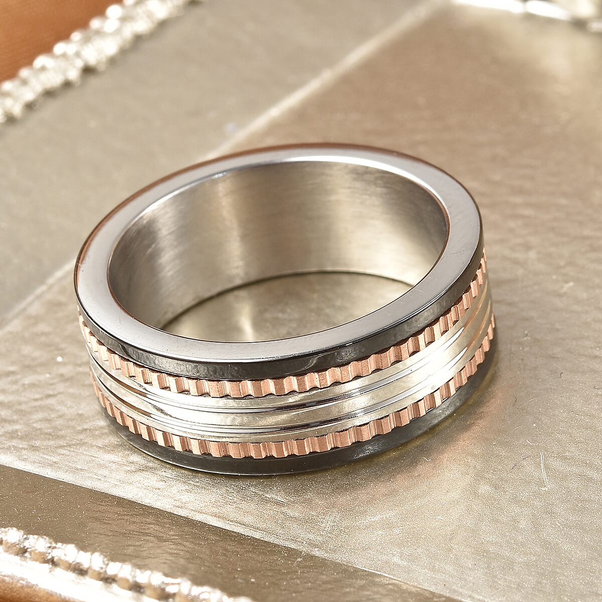 Textured Spinner Ring in Dualtone Stainless Steel (Size 7.75) image number 1