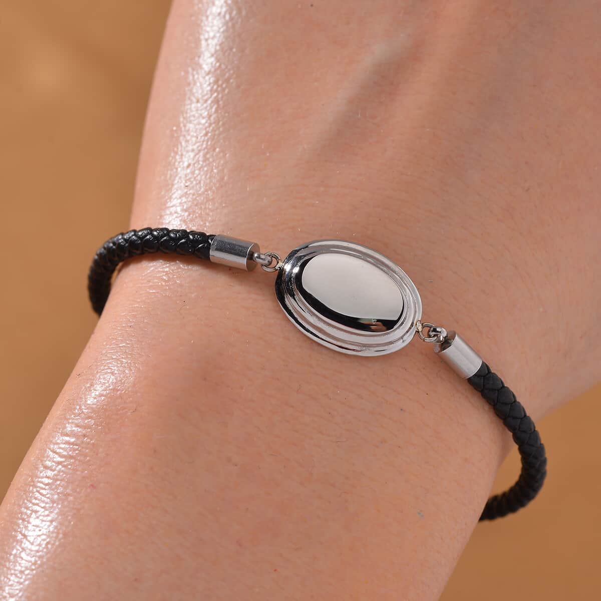 Dogtag Bracelet in Stainless Steel and Genuine Leather (7.50-9.50In) image number 1