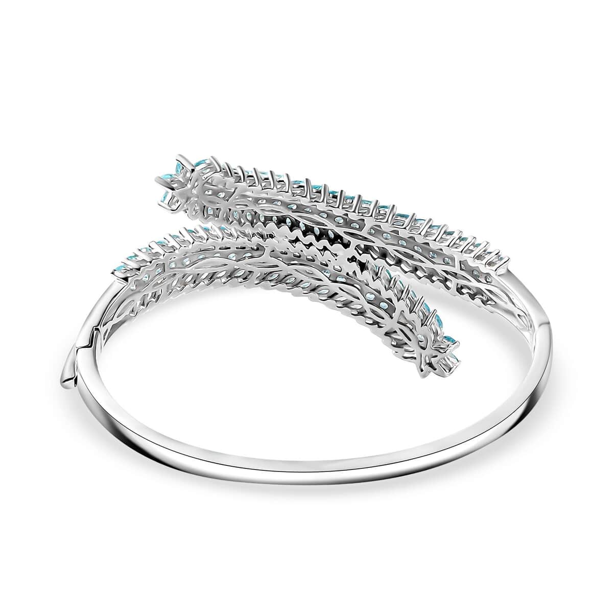 Betroka Blue Apatite Bypass Leaf Bangle Bracelet in Platinum Over Sterling Silver (7.25 In) 11.15 ctw image number 4