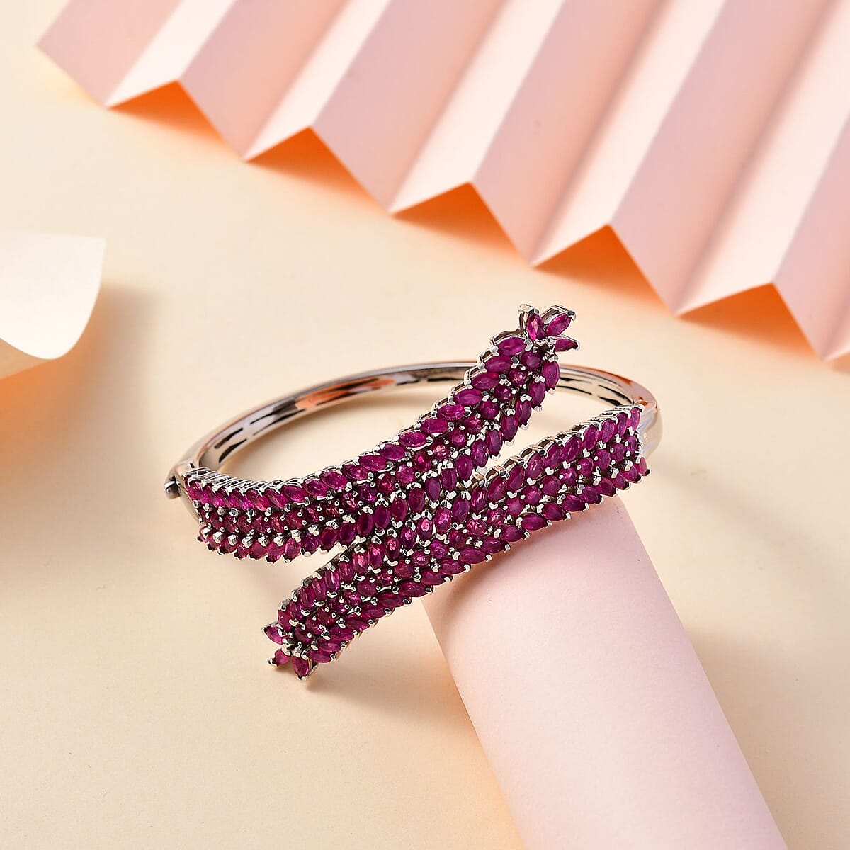 Niassa Ruby (FF) Bypass Leaf Bangle Bracelet in Platinum Over Sterling Silver (8.00 In) 15.70 ctw image number 1