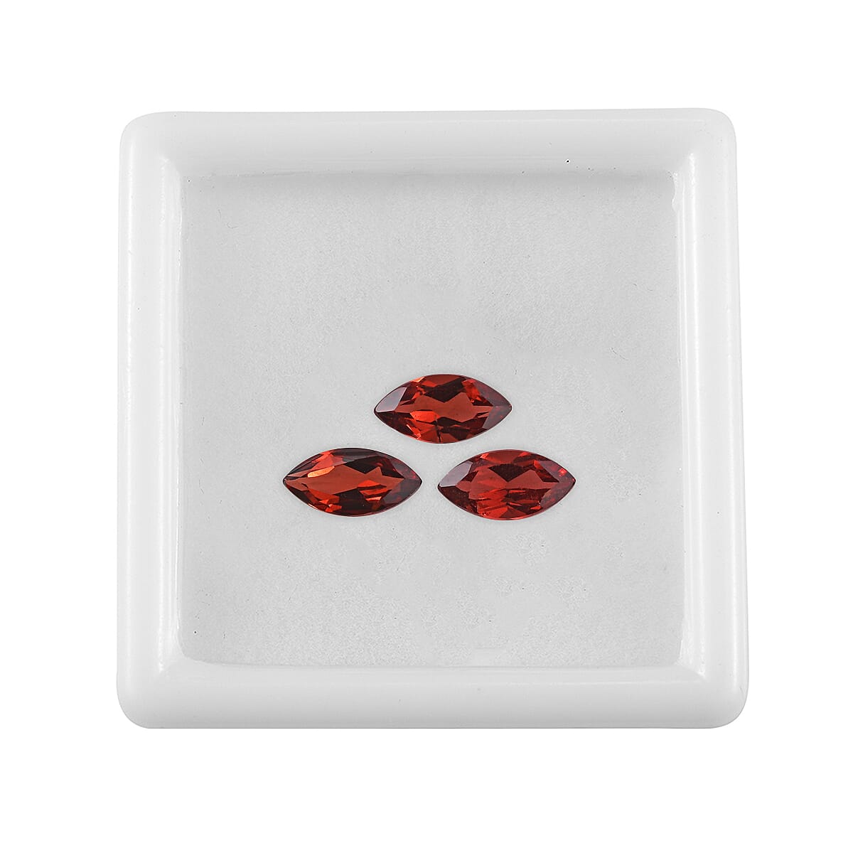 Mozambique Garnet Set of 3 (Mrq 8x4 mm) 1.68 ctw Loose gemstone