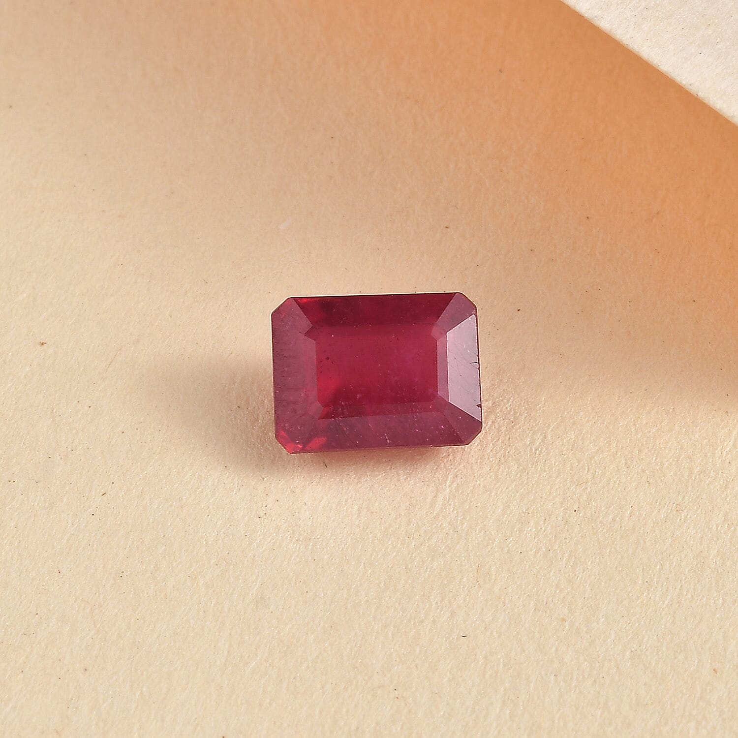 Niassa Ruby (FF) (Oct 8x6 mm) 1.90 ctw Loose gemstone