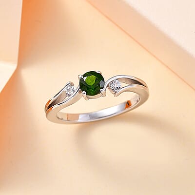 Chrome Diopside and White Zircon 0.75 ctw Ring in Rhodium Over Sterling Silver (Size 9.0)
