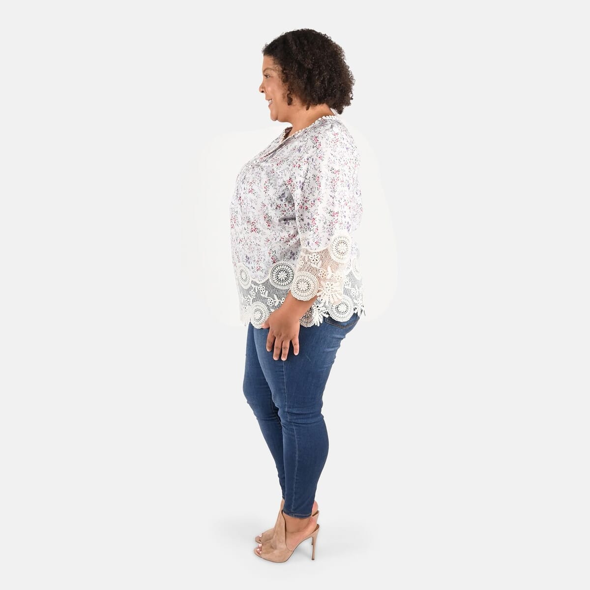 Tamsy Ivory Floral Vivian Vintage Tunic with Lace Trim - M image number 2