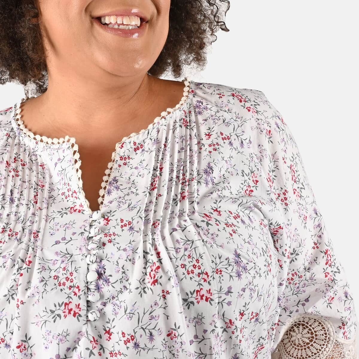 Tamsy Ivory Floral Vivian Vintage Tunic with Lace Trim - L image number 4